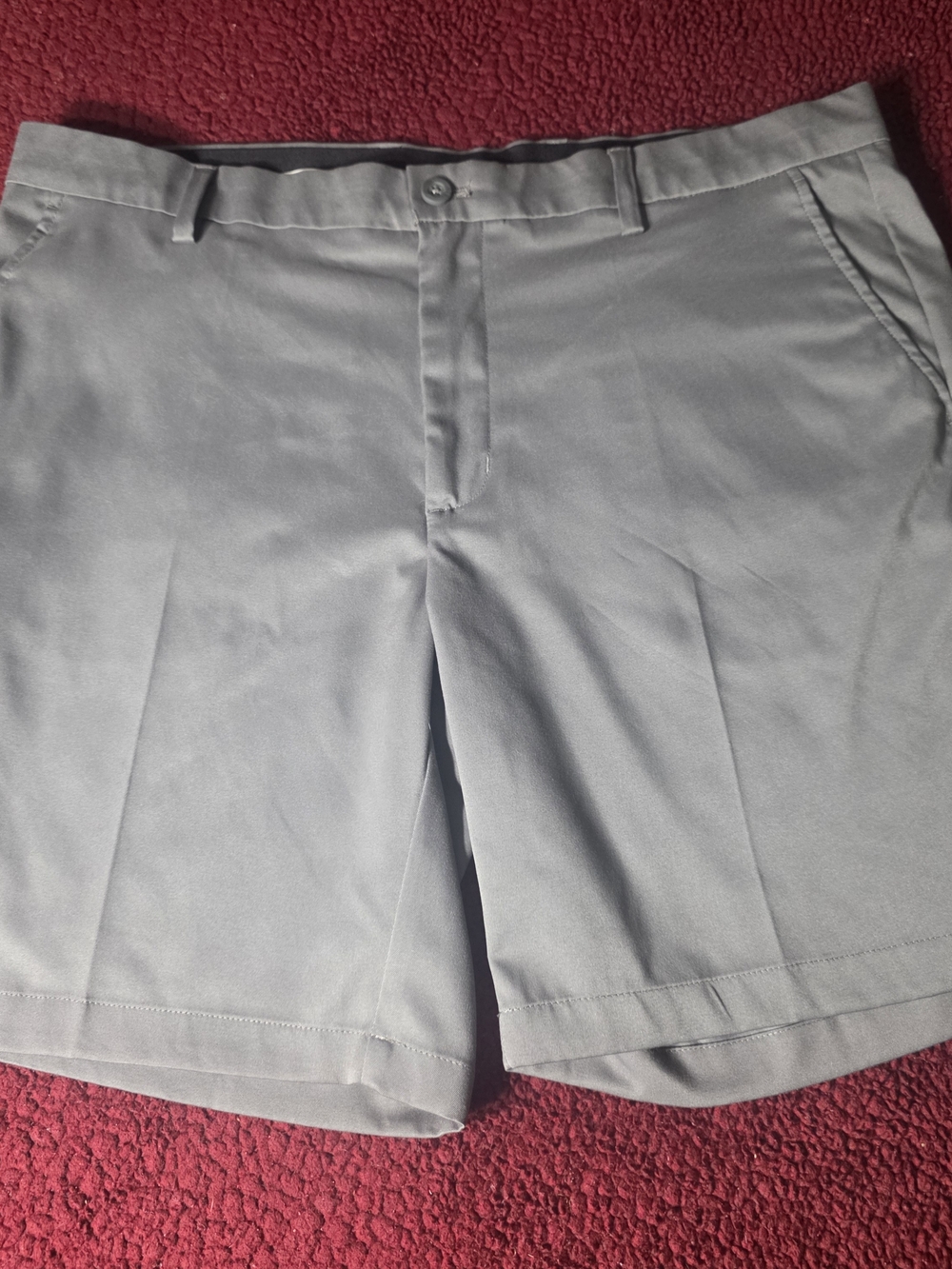 Amazon Essentials Men's Gray Slim Chino Shorts Flat Front Button, Regular 40W